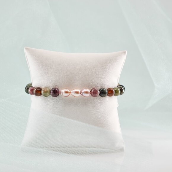 Tourmaline & Edison Pearl Bracelet, Dainty Stackable Stretch Bracelet - Picture 4 of 10